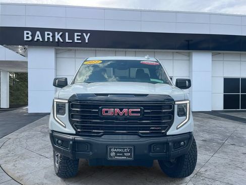Used 2024 GMC Sierra 1500 AT4X AWD/4WD image 8