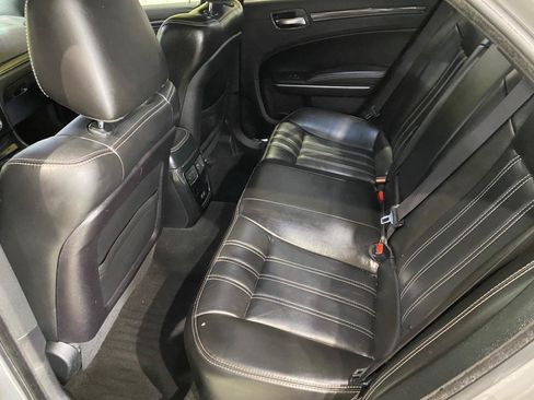 Used 2019 Chrysler 300 S AWD/4WD image 14