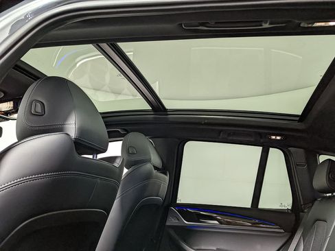 Used 2023 BMW X3 xDrive30i w/ Convenience Package image 12