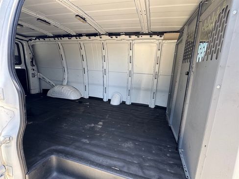 Used 2020 Chevrolet Express 2500 Extended w/ Driver Convenience Package image 8