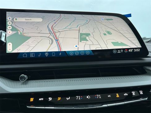 New 2025 Cadillac Optiq Luxury 2 image 27