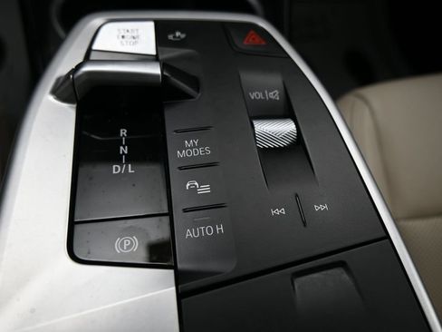 Used 2023 BMW X1 xDrive28i AWD/4WD image 21