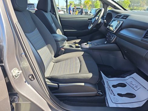 Used 2023 Nissan Leaf S FWD image 11