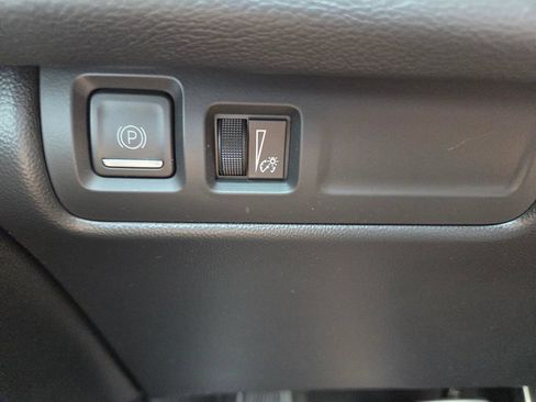 Used 2024 Cadillac XT4 Sport FWD image 15