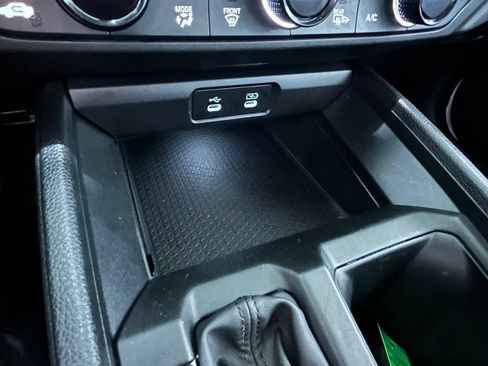 Used 2025 Honda Accord SE image 28