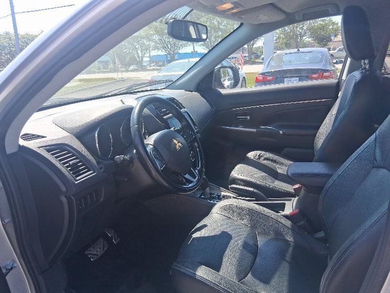 Used 2018 Mitsubishi Outlander Sport SEL FWD image 11