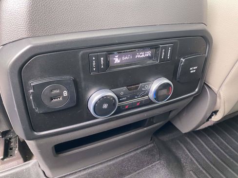 Used 2021 Ford Expedition Limited RWD image 13