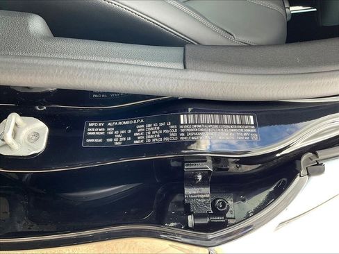 Used 2024 Alfa Romeo Stelvio Sprint AWD/4WD image 19