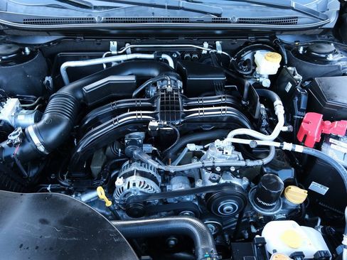 Used 2021 Subaru Legacy w/ Alloy Wheel Package image 32