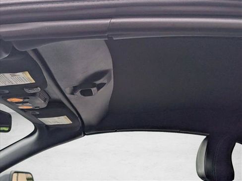 Used 2017 Ford Mustang Premium RWD image 16