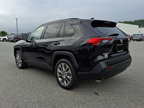 Certified 2023 Toyota RAV4 XLE Premium AWD/4WD image 4