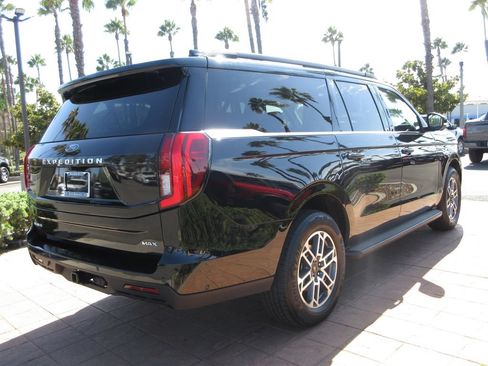 Certified 2025 Ford Expedition Max Active RWD image 4