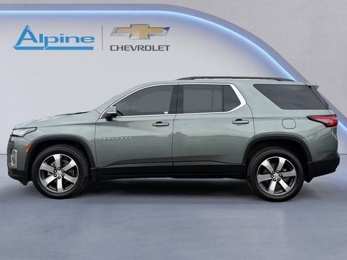 Used 2023 Chevrolet Traverse LT w/ LT Premium Package AWD/4WD image 2