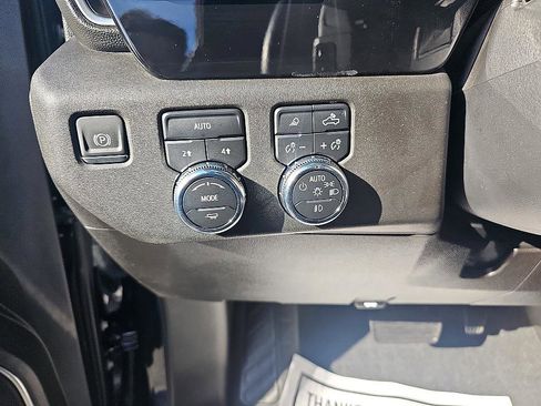 Used 2022 GMC Sierra 1500 Elevation w/ Preferred Package image 15