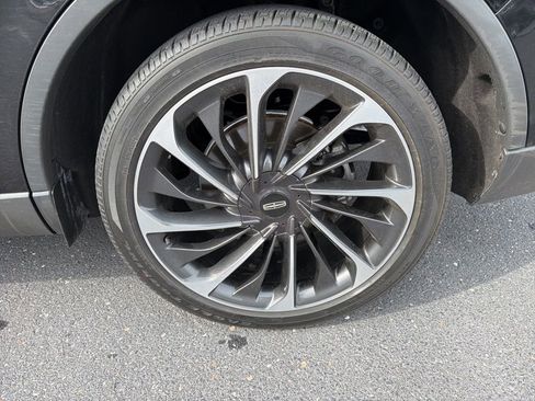 Certified 2023 Lincoln Aviator Reserve w/ Equipment Group 201A image 12