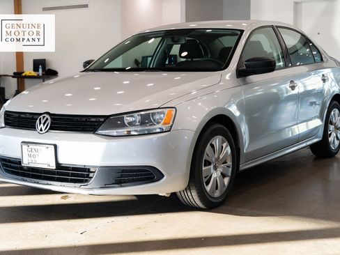 Used 2012 Volkswagen Jetta S FWD image 1