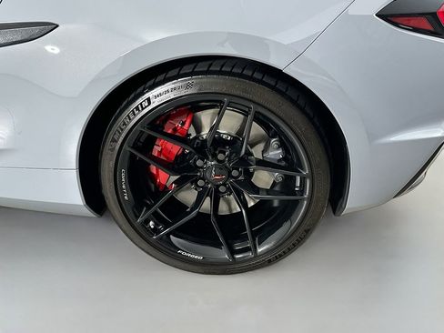 Used 2025 Chevrolet Corvette Z06 RWD image 29