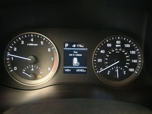 Used 2021 Hyundai Tucson Value AWD/4WD image 28