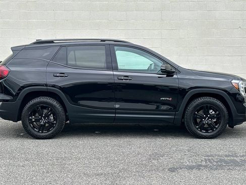 Certified 2022 GMC Terrain AT4 w/ Infotainment Package II AWD/4WD image 3