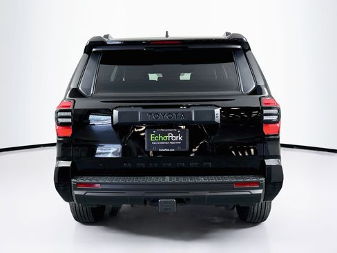Used 2026 Toyota 4Runner SR5 AWD/4WD image 7