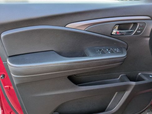 Used 2023 Honda Ridgeline RTL image 6