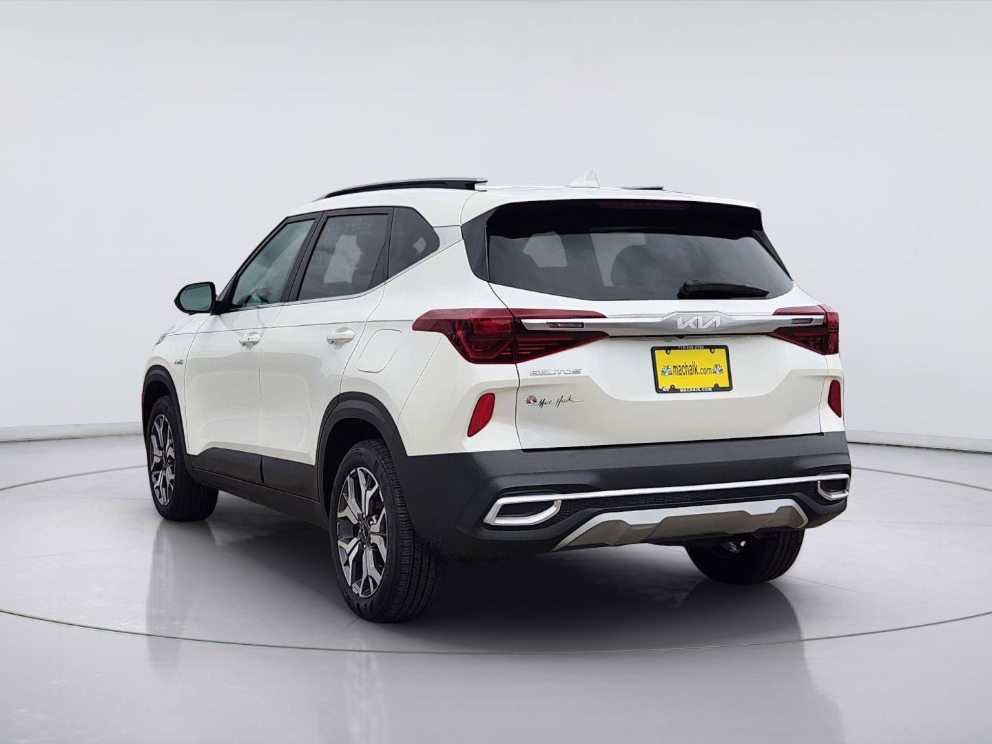 Used 2023 Kia Seltos EX AWD/4WD image 5