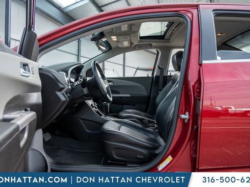Used 2018 Chevrolet Sonic Premier image 5