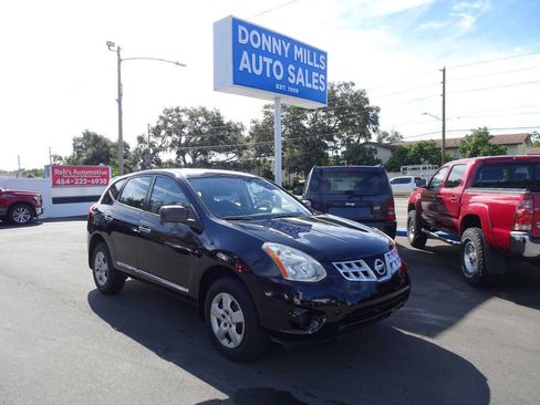 Used 2013 Nissan Rogue S image 1