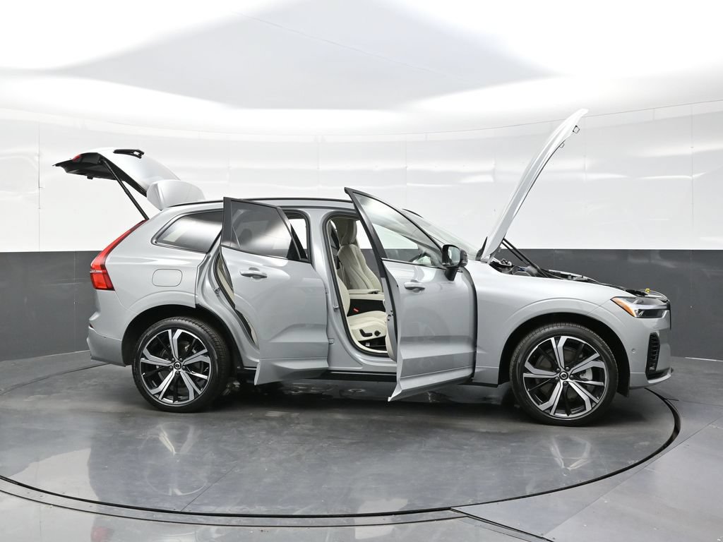 Used 2025 Volvo XC60 T8 Ultra w/ Protection Package Premier AWD/4WD image 46
