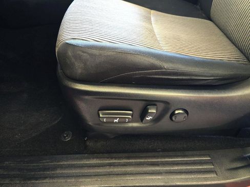 Used 2015 Toyota 4Runner SR5 image 26