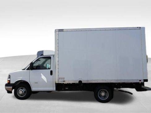 New 2024 Chevrolet Express 3500 w/ Power Convenience Package RWD image 6