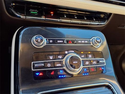 Certified 2022 Lincoln Nautilus Black Label image 19