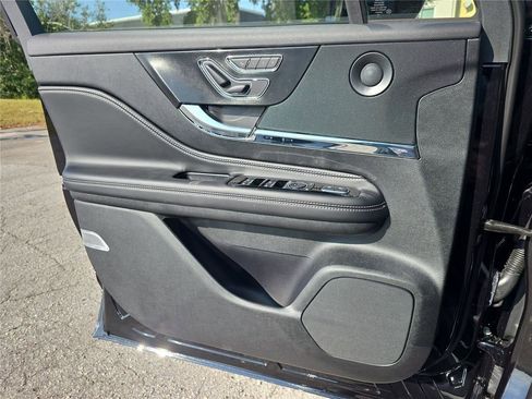 New 2026 Lincoln Corsair Reserve AWD/4WD image 14