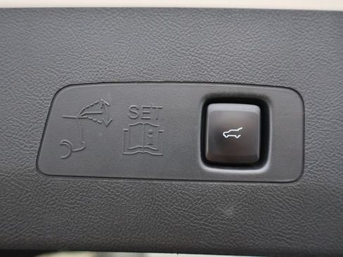 Used 2020 Lincoln Corsair Reserve w/ Equipment Group 201A AWD/4WD image 9