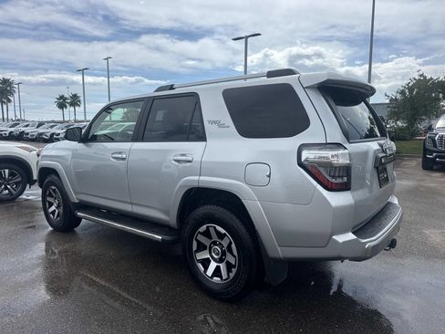 Used 2018 Toyota 4Runner TRD Off-Road Premium AWD/4WD image 7