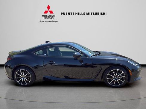 Used 2025 Toyota GR86 w/ ALL Weather Mat Package (TMS) image 4