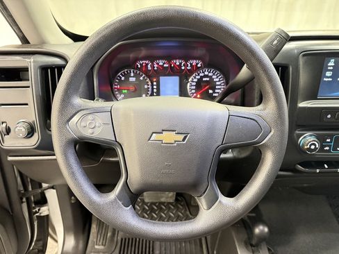 Used 2018 Chevrolet Silverado 1500 Custom w/ Custom Value Package image 27