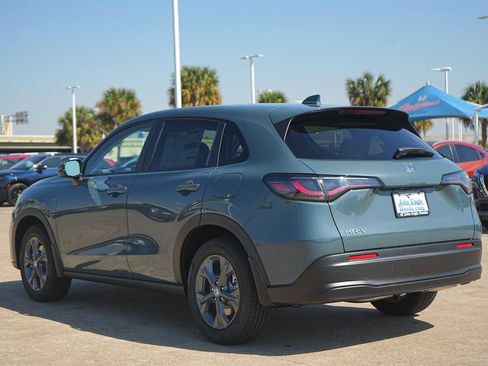 New 2026 Honda HR-V LX image 4