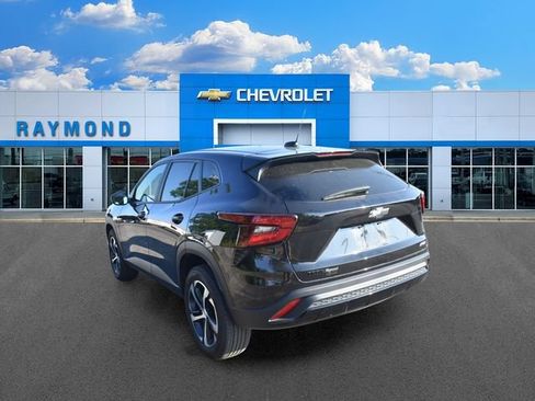 Used 2024 Chevrolet Trax RS w/ Driver Confidence Package FWD image 5