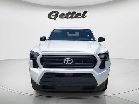 Used 2024 Toyota Tacoma SR AWD/4WD image 2