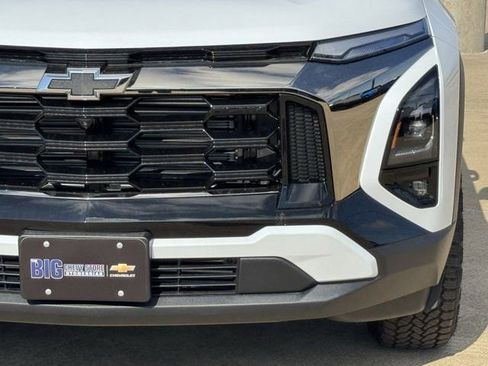 New 2026 Chevrolet Equinox ACTIV w/ Convenience Package III FWD image 9