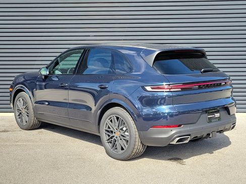 New 2026 Porsche Cayenne AWD/4WD image 3