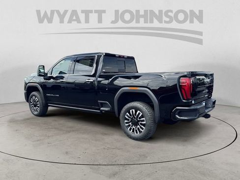 New 2026 GMC Sierra 2500 Denali Ultimate AWD/4WD image 3