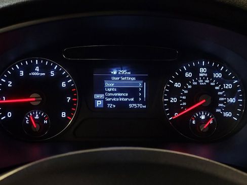 Used 2020 Kia Sorento LX image 23