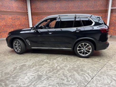Used 2023 BMW X5 xDrive40i w/ Premium Package image 2
