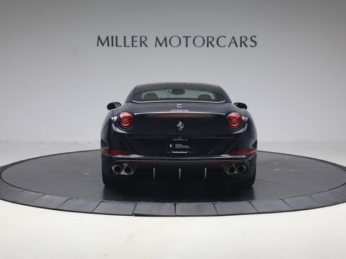 Certified 2016 Ferrari California T RWD image 28