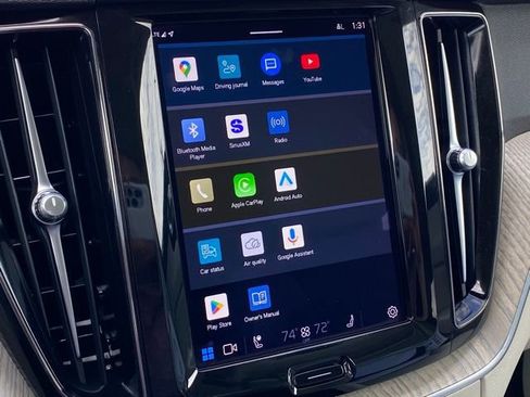 Used 2023 Volvo XC60 B5 Plus w/ Climate Package image 19