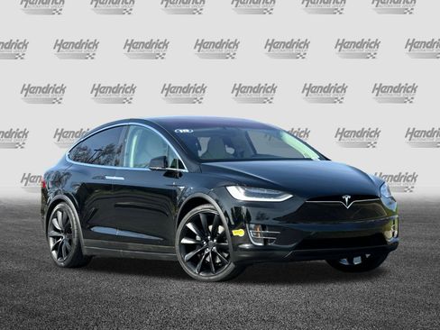 Used 2019 Tesla Model X image 2