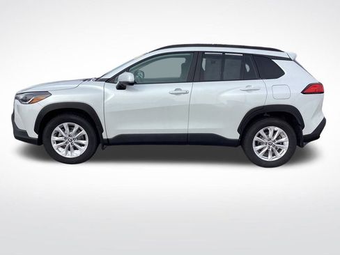 Used 2022 Toyota Corolla Cross LE image 7