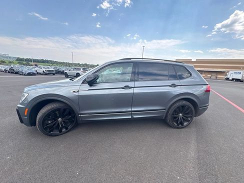 Used 2021 Volkswagen Tiguan SE R-Line AWD/4WD image 4